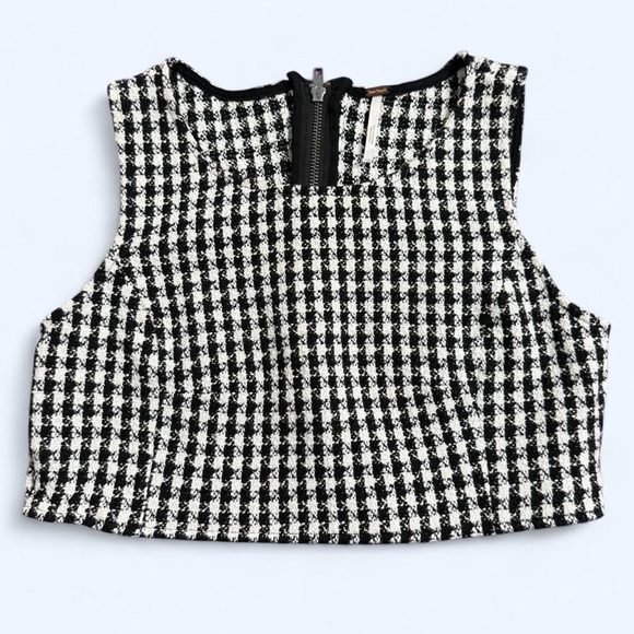 Free People Tops - Free People Houndstooth Zip Back Crop Top